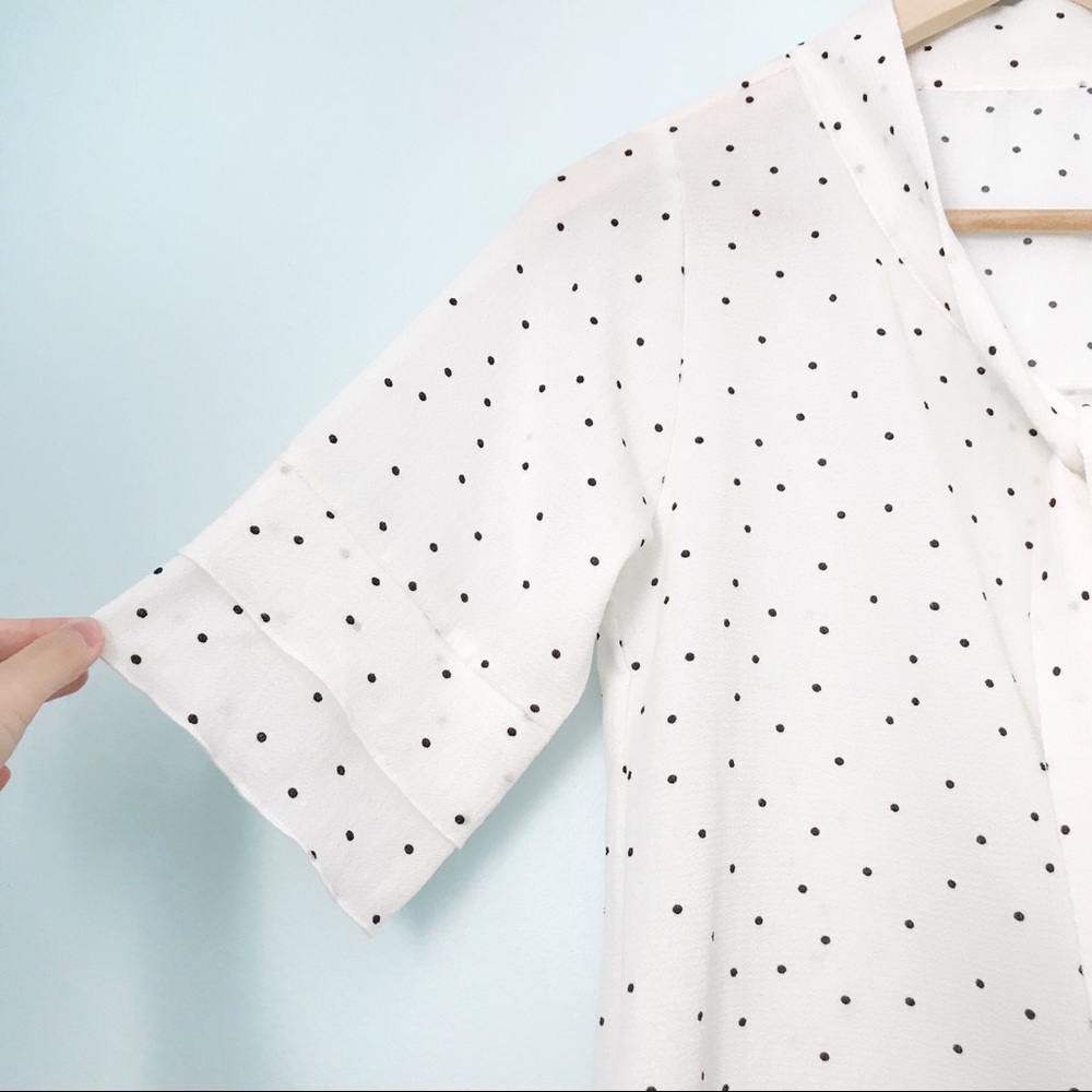 White polka dotted short sleeve blouse - Picture 4 of 6